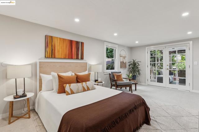 952 Kingston Ave, Piedmont CA: https://media.crmls.org/mediaz/2968c838-11c1-4e73-a94c-3a5d0d2e6028.jpg