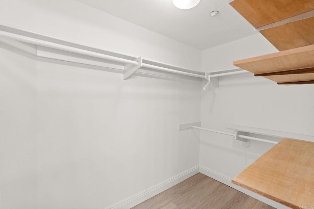 400 The Strand - photo 18