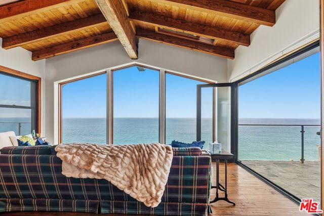 7007 Birdview Avenue, Malibu CA: https://media.crmls.org/mediaz/29693ffe-81a8-40ad-903a-3251ae901d45.jpg