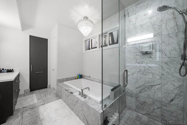 141 Orange Ave, Coronado CA: https://media.crmls.org/mediaz/296a26a5-fc38-4027-9852-70735a0f1ee7.jpg