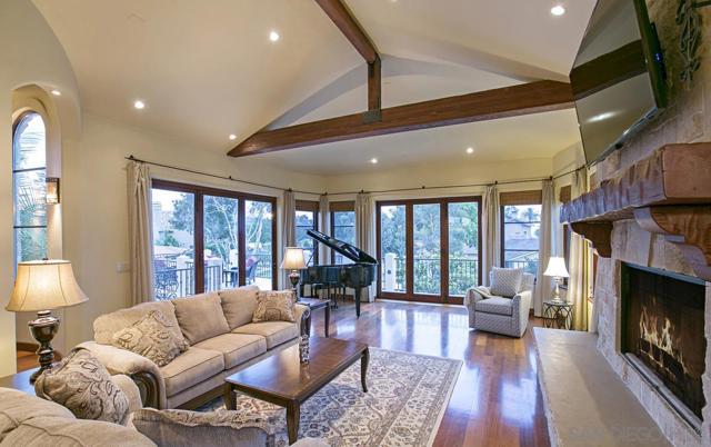 1150 Pine St, Coronado CA: https://media.crmls.org/mediaz/296a3dc1-d327-453c-9164-ed689e072bcc.jpg