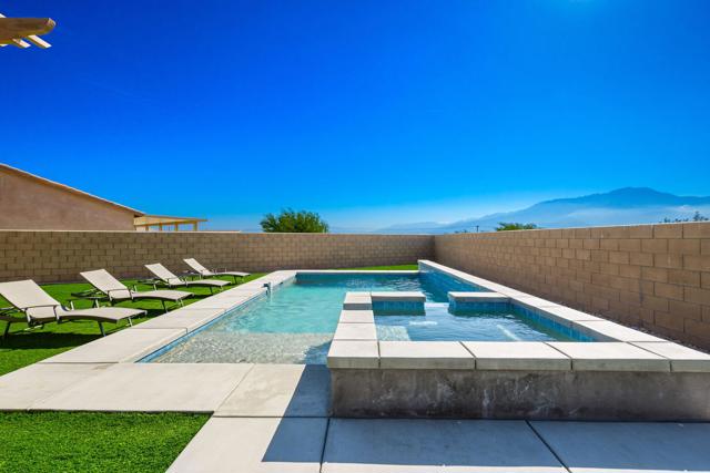 9705 Puesta Del Sol Place, Desert Hot Springs CA: https://media.crmls.org/mediaz/296a4245-cb4d-4c9d-a520-500ba689022b.jpg