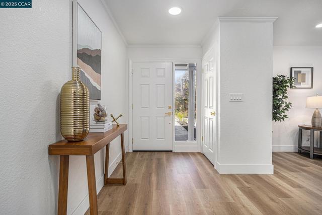 2139 WHYTE PARK AVE, Walnut Creek CA: https://media.crmls.org/mediaz/296b9a30-0866-4607-a698-b3d1bfea4223.jpg