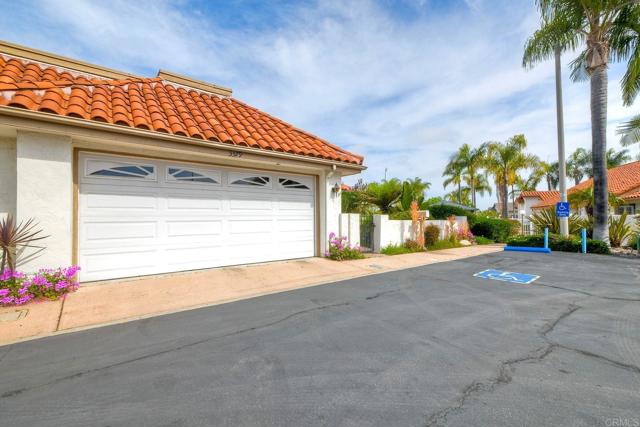 Detail Gallery Image 1 of 1 For 3579 Twilight Ln, Oceanside,  CA 92056 - 2 Beds | 2 Baths