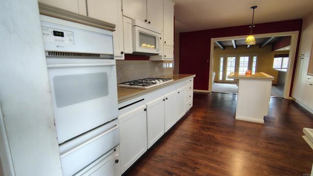 648 Cedar Street, El Cajon CA: https://media.crmls.org/mediaz/296c3f65-04ed-4ac4-8b5d-e7d69265c8cf.jpg