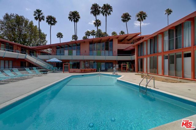 1400 N Hayworth Avenue, West Hollywood CA: https://media.crmls.org/mediaz/296ca5fc-e51e-49d5-a249-cadb41cdb934.jpg