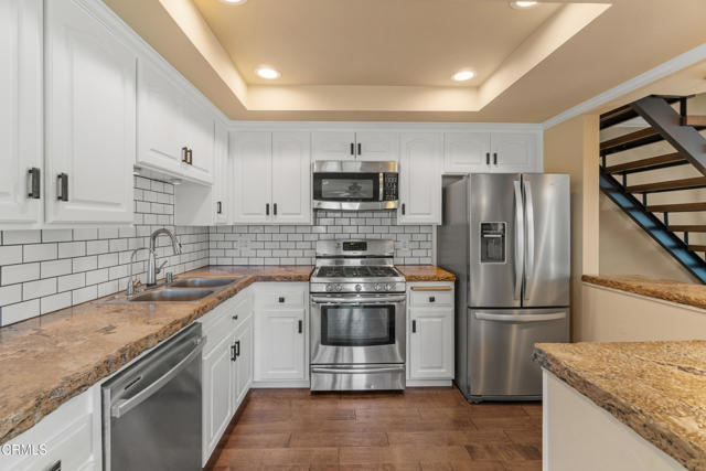 5197 Teton Lane, Ventura CA: https://media.crmls.org/mediaz/296d29f6-941b-4799-b7d0-c27e6174eb92.jpg