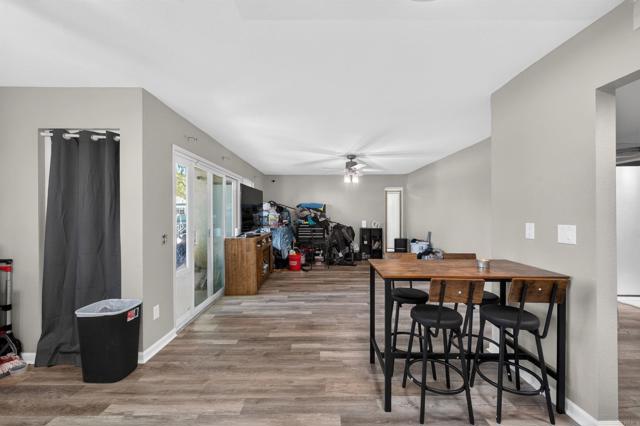 Detail Gallery Image 7 of 26 For 1817 E Grand Ave #11,  Escondido,  CA 92027 - 2 Beds | 2 Baths