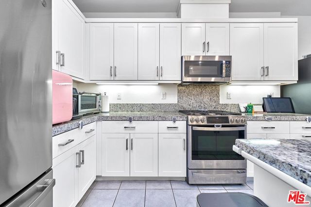 12008 Turnleaf Avenue, Whittier CA: https://media.crmls.org/mediaz/296e2e43-d413-4561-bfc5-ce6c0b785261.jpg