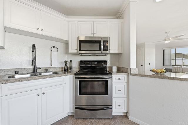 Detail Gallery Image 14 of 32 For 3573 Paseo De Los Californianos #273,  Oceanside,  CA 92056 - 1 Beds | 1 Baths