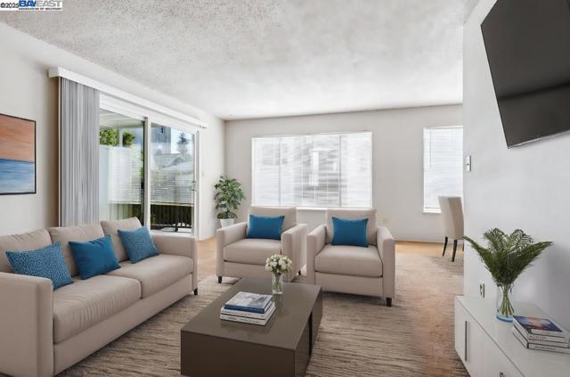424 Staten Ave, Oakland CA: https://media.crmls.org/mediaz/29707204-6c75-483a-86c1-cf5071b4c44a.jpg