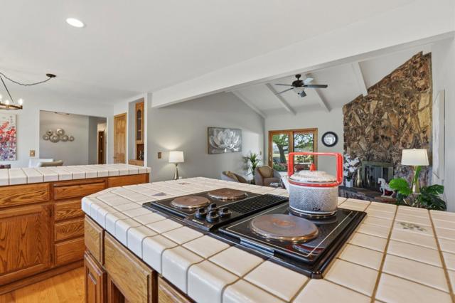 12101 Columbet Avenue, San Martin CA: https://media.crmls.org/mediaz/2970a134-0fe3-4db0-b730-74a084dc796b.jpg