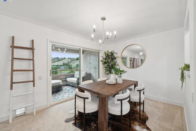 4033 Terra Granada Dr, Walnut Creek CA: https://media.crmls.org/mediaz/2970b2f2-c790-47a3-b8e3-a5473c6a92a4.jpg