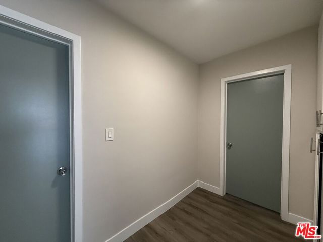 1625 Franklin Street, Santa Monica CA: https://media.crmls.org/mediaz/297125ae-9341-48ad-8327-872d677f7d95.jpg