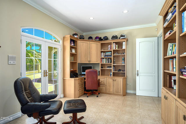 1690 Calle Tierra Vista, Camarillo CA: https://media.crmls.org/mediaz/29714133-d766-402f-b5f1-cf98f83bb7a8.jpg