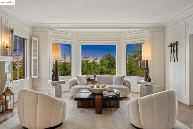 80 Oak Ridge Rd, Berkeley CA: https://media.crmls.org/mediaz/29717414-79b6-410c-a76d-53277cbfd509.jpg