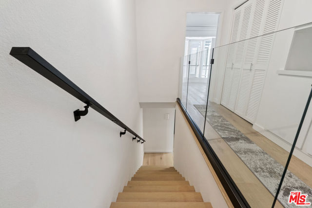 880 Hilldale Avenue, West Hollywood CA: https://media.crmls.org/mediaz/29719724-839b-4dab-a2e7-974dc3a50872.jpg