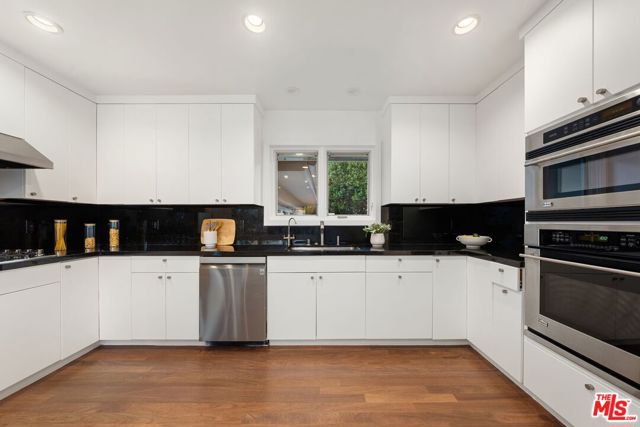 Drew Fenton | 968 Kenfield Avenue Los Angeles CA | MLS: 7503789 Drew Fenton | 968 Kenfield Avenue Los Angeles CA | MLS: 7503789