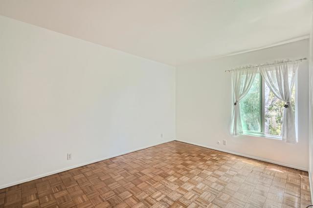 Detail Gallery Image 20 of 28 For 3253 Caminito Eastbluff #28,  La Jolla,  CA 92037 - 3 Beds | 2/1 Baths