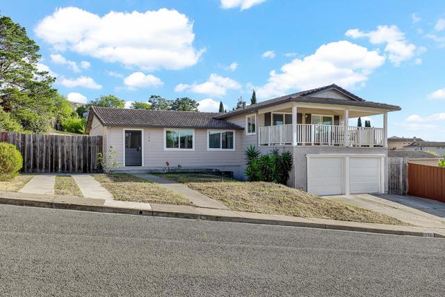 149 Westminster Way, Vallejo CA: https://media.crmls.org/mediaz/29728b2b-352e-4e66-8990-138e2038b6c3.jpg