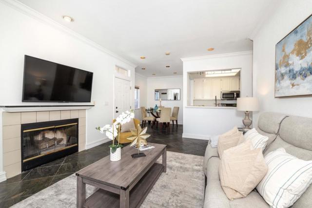 2309 Hastings Shore Lane, Redwood City CA: https://media.crmls.org/mediaz/2972e0df-de8c-401b-a482-6233e75a2a80.jpg