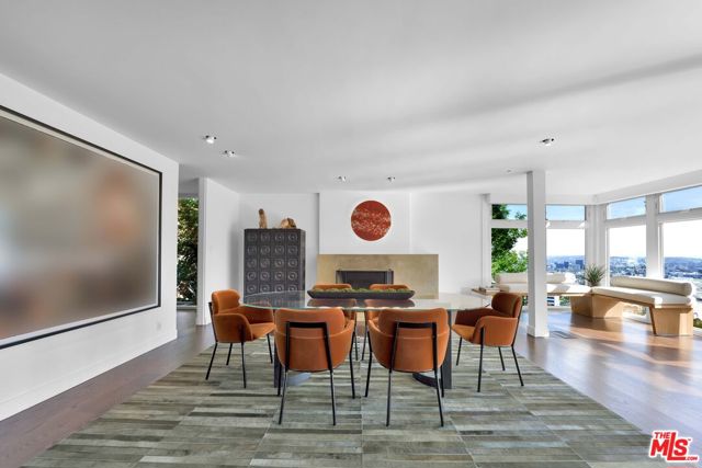 8450 Carlton Way, Los Angeles CA: https://media.crmls.org/mediaz/2973da0c-e3bc-460a-a6fc-eecf474a8a0f.jpg