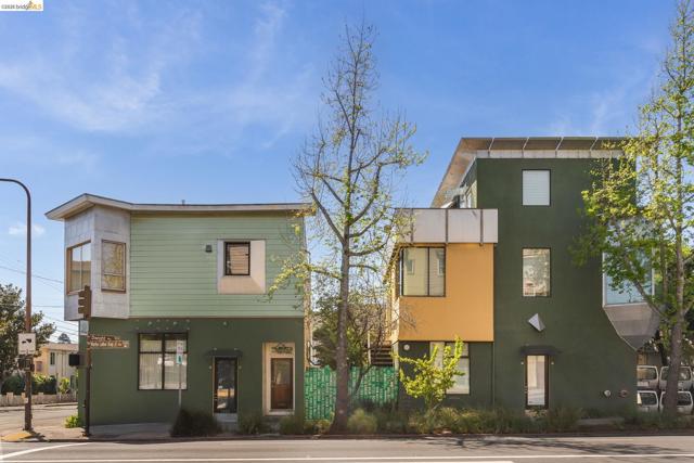 Image 2 of 32 For 2484 Martin Luther King Jr Way