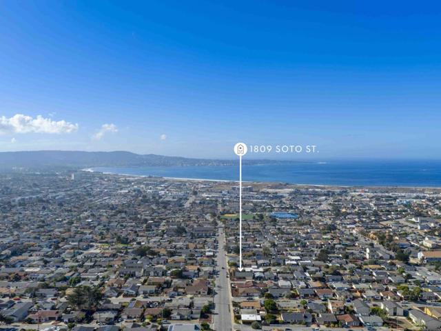 1809 Soto Street, Seaside CA: https://media.crmls.org/mediaz/29753f7b-ff8a-45ff-957d-29324a1b76d3.jpg