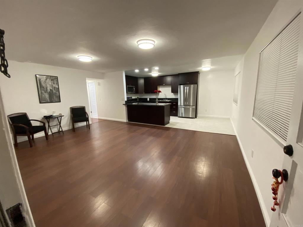 841 40th St. - photo 2