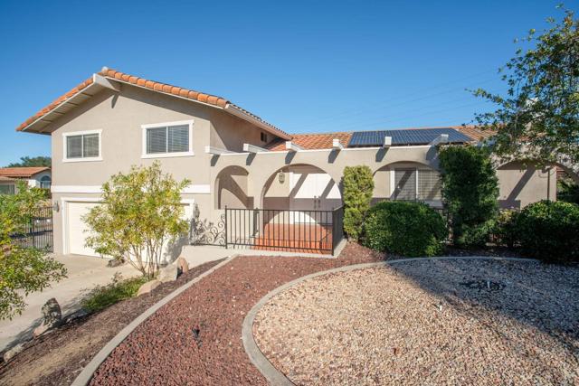 Detail Gallery Image 2 of 48 For 11000 Meadow Glen Way East, Escondido,  CA 92026 - 3 Beds | 2/1 Baths