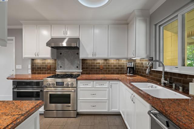4457 LINDA WAY, Pleasanton CA: https://media.crmls.org/mediaz/297a0380-786e-4e93-a32b-1f3bc329b774.jpg