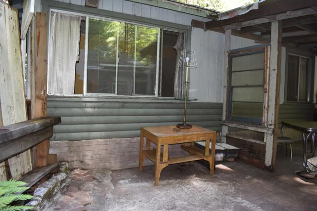 10158 E Zayante Road, Felton CA: https://media.crmls.org/mediaz/297a8c39-6553-4ac6-8b0e-d1e8e39e0619.jpg