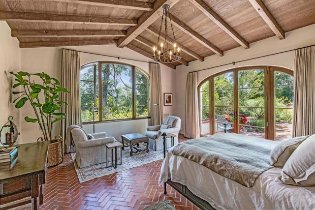 180 Farm Road, Woodside CA: https://media.crmls.org/mediaz/297aa693-72eb-4379-af86-03a71aa4145c.jpg