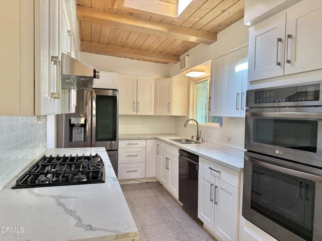 Detail Gallery Image 12 of 25 For 5212 New York Ave Ave, Glendale,  CA 91214 - 4 Beds | 2/1 Baths