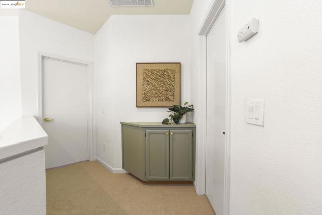 2714 Beach head way, Richmond CA: https://media.crmls.org/mediaz/297b65f3-34b7-4691-899d-dea4f570402c.jpg
