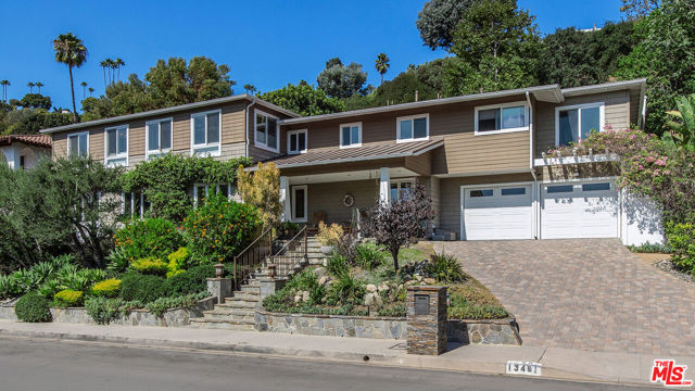 13481 Bayliss Road, Los Angeles CA: https://media.crmls.org/mediaz/297b8458-4bf7-4864-b8aa-74c980d9607a.jpg