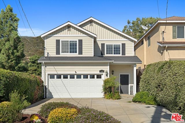 2409 Olive Avenue, La Crescenta CA: https://media.crmls.org/mediaz/297bbc24-e736-431d-8890-b7ff95b16e47.jpg