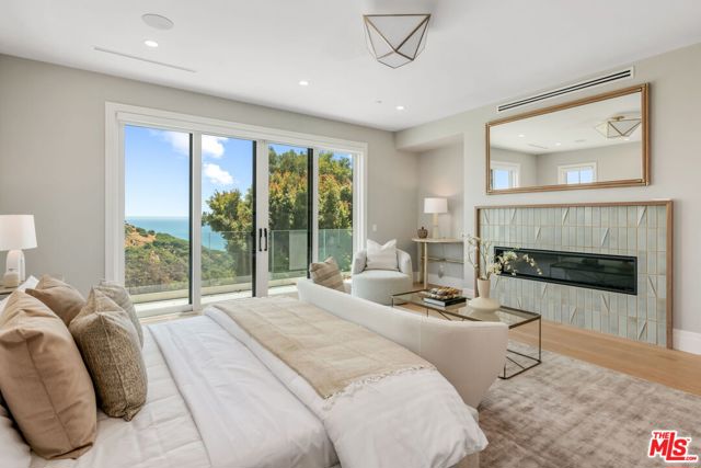 Drew Fenton | 15856 Seabec Circle Pacific Palisades CA | MLS: 6737655