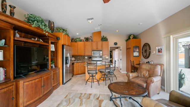 86169 Arrowood Avenue, Coachella CA: https://media.crmls.org/mediaz/297d1a73-ff90-4daf-a997-e46cea1146e0.jpg