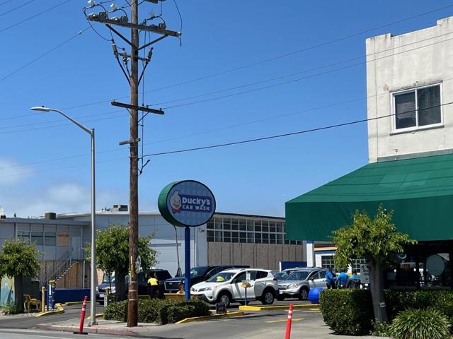 720 N San Mateo Drive, San Mateo CA: https://media.crmls.org/mediaz/297d5446-6f78-4c91-8b10-db743cdf6bce.jpg