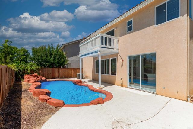41231 Crooked Stick Dr, Temecula CA: https://media.crmls.org/mediaz/297d9bee-5205-4715-b89a-85ca687a1ac9.jpg