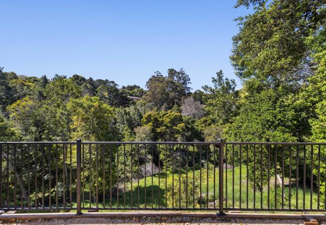 748 Jacaranda Circle, Hillsborough CA: https://media.crmls.org/mediaz/297dd44e-98d1-4b2f-a626-03947ec27cca.jpg