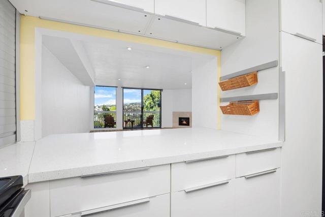 Detail Gallery Image 22 of 45 For 2433 La Costa Ave. a,  Carlsbad,  CA 92009 - 2 Beds | 2/1 Baths