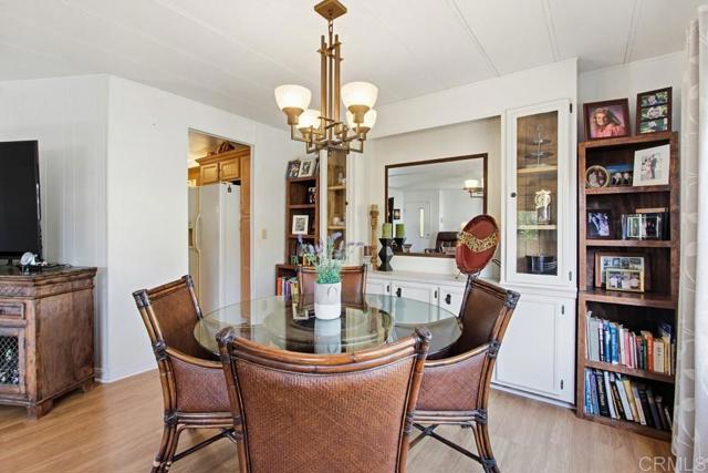 Detail Gallery Image 15 of 45 For 2250 N Broadway #9,  Escondido,  CA 92026 - 2 Beds | 2 Baths