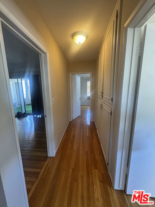 8218 De Longpre Avenue, West Hollywood CA: https://media.crmls.org/mediaz/297e3d31-f933-4ffb-ba64-39e1053a1e03.jpg