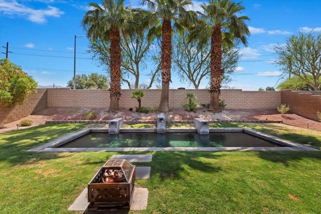 42330 Bridges Court, Indio CA: https://media.crmls.org/mediaz/297ed20b-3216-44dd-91fb-b5b054a761dc.jpg
