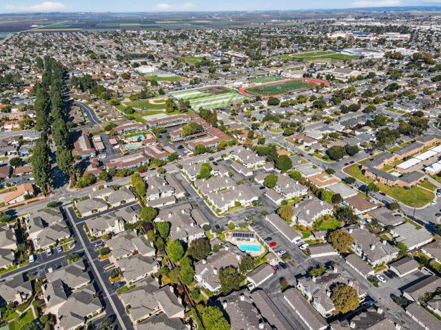 1056 Padre Drive, Salinas CA: https://media.crmls.org/mediaz/297f0514-3a33-4def-be8b-b4e4fbcef7cd.jpg