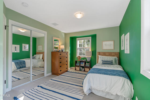 519 Paulette Place, La Canada Flintridge CA: https://media.crmls.org/mediaz/297fd1e8-6b8d-4e7d-b86d-5182d576de88.jpg