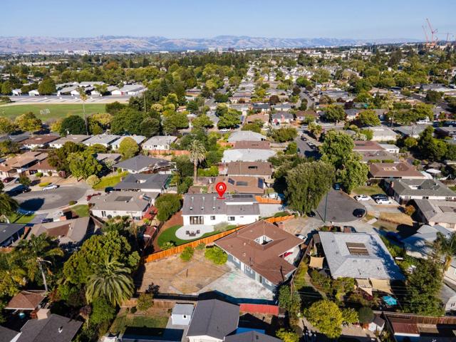 239 Eureka Court, Sunnyvale CA: https://media.crmls.org/mediaz/2980939c-352b-4131-9703-bc0a7bfff046.jpg