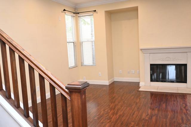 Detail Gallery Image 4 of 26 For 2825 W Canyon Ave, San Diego,  CA 92123 - 3 Beds | 2/1 Baths